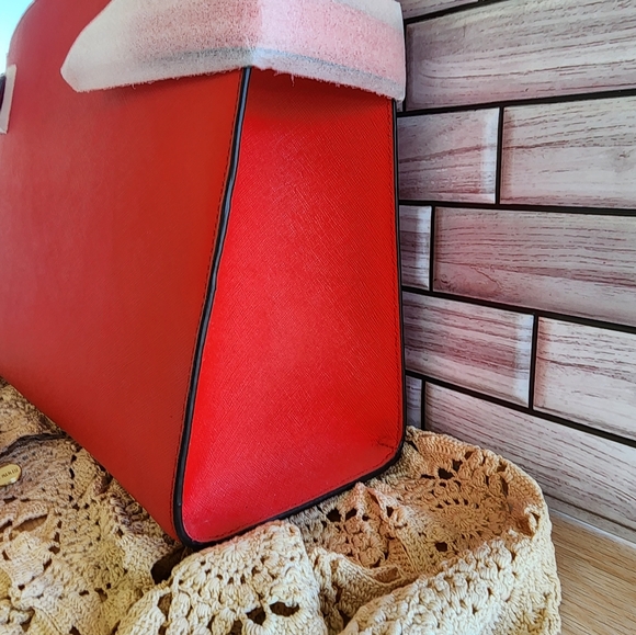 MK Michael Kors Karla satchel in Sangria color. With jet set wallet, key charms - Picture 9 of 16